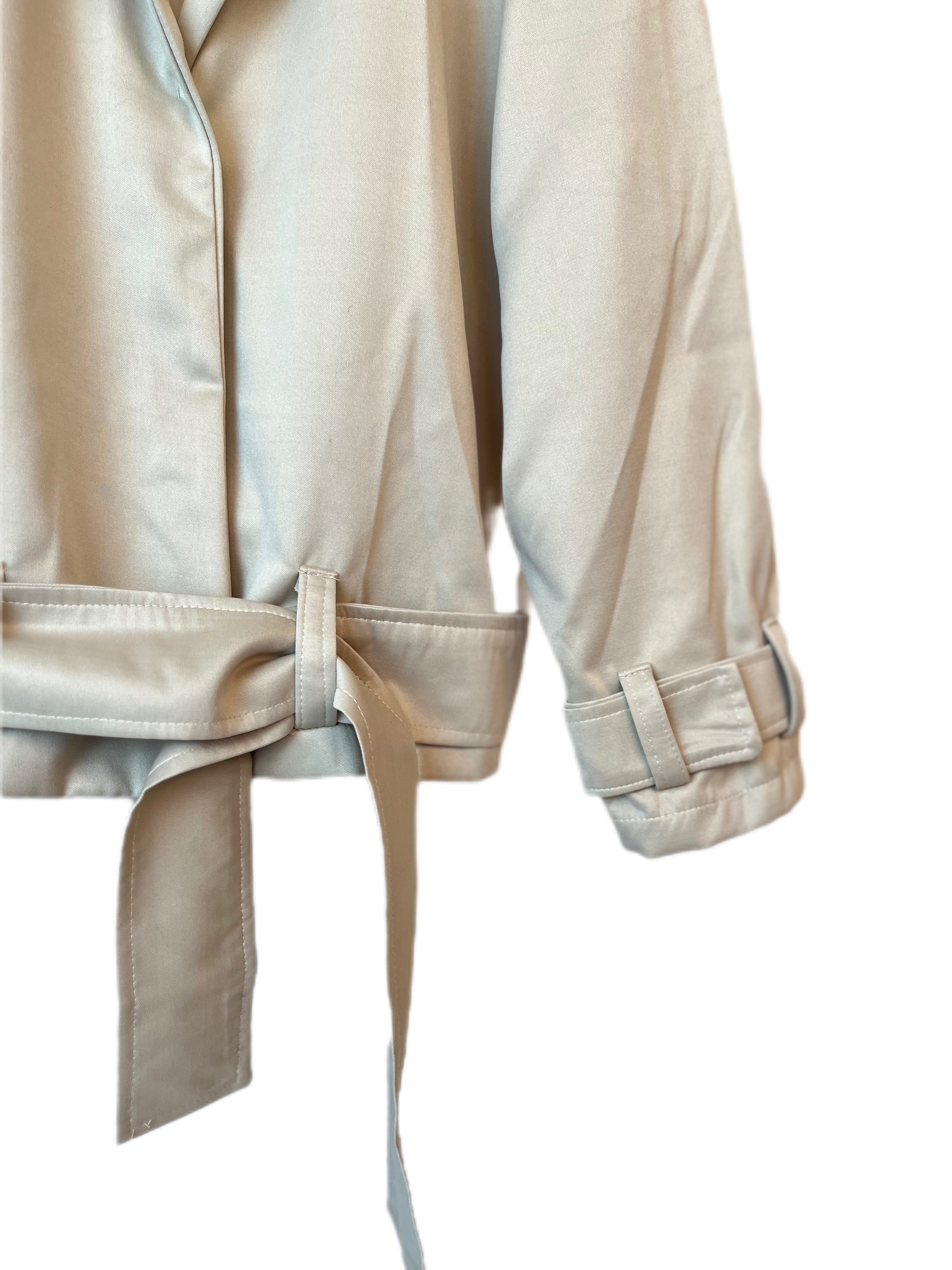 استایل پاییزی با بارونی کراپ کوتاه سانتانا - فری سایز ۳۶ تا ۴۶