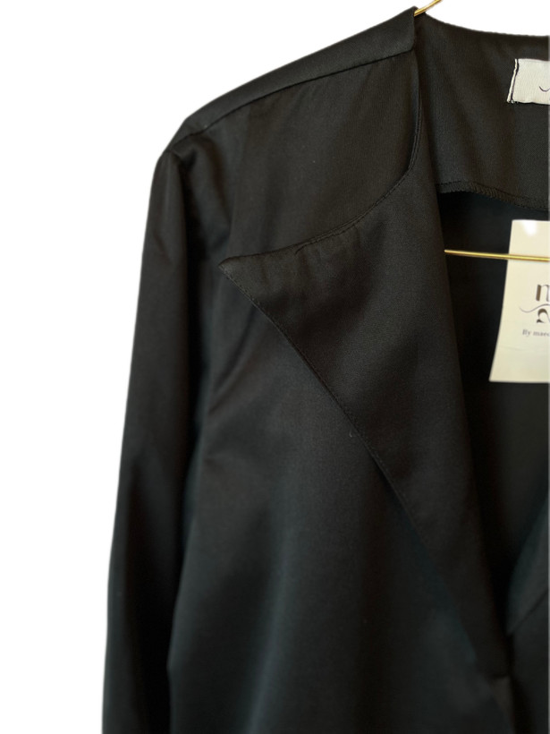 بافت ضد آب و ضخیم پارچه سانتانا در کراپ بارونی